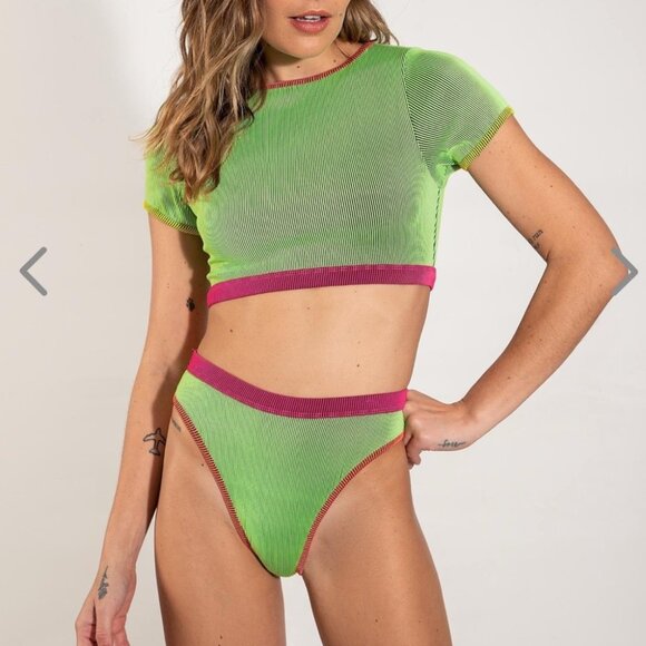 NWT OneOne Swimwear Bikini *Top Only* Sumbawa Green Red Tshirt Crop - Picture 1 of 5